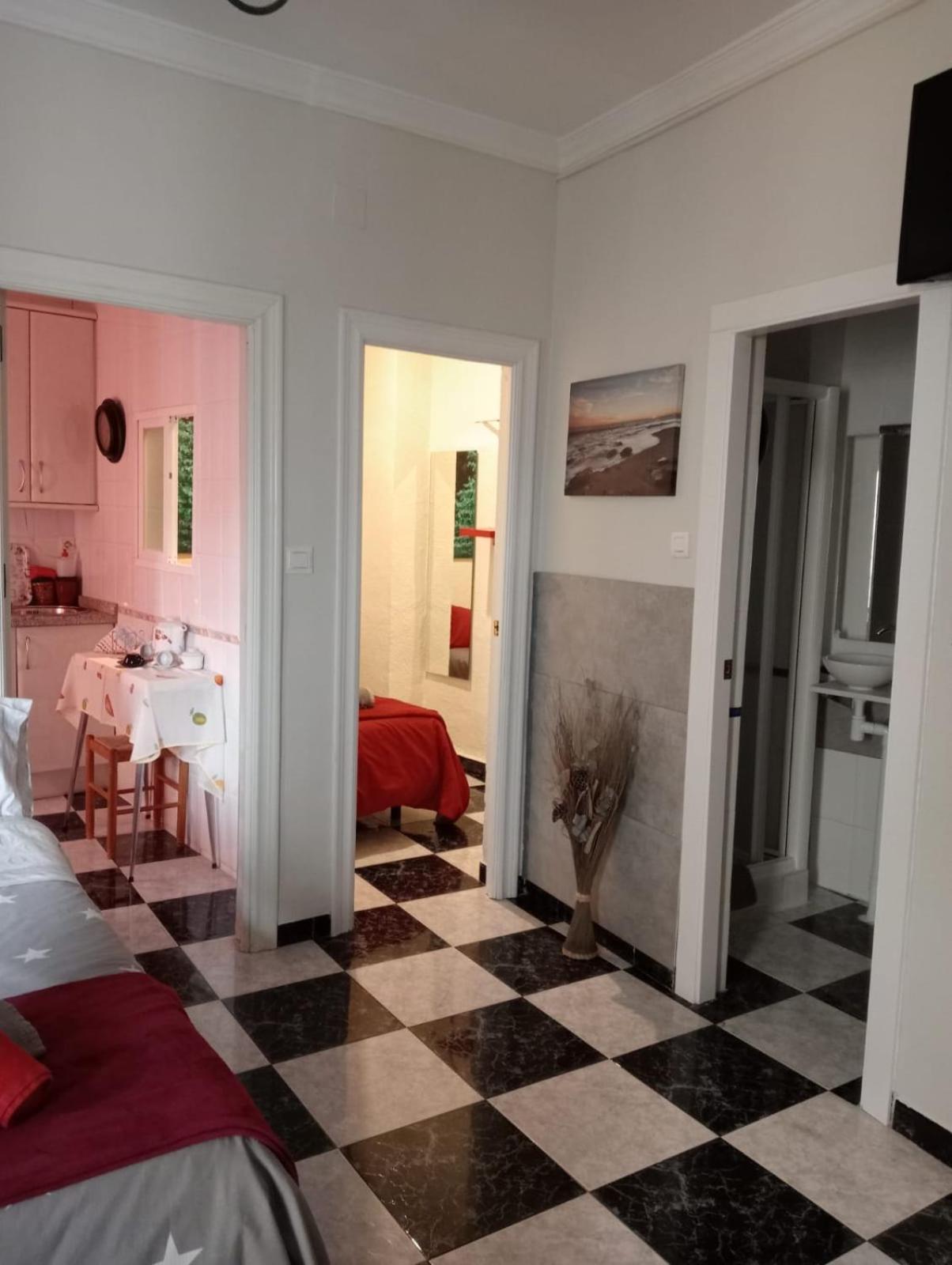 Apartamentos Oscar Granada Pokoj fotografie